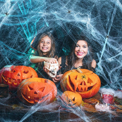 Halloween Spinnennetz Deko mit Kunstspinne | Dehnbar für Innen und Außen | Für Garten, Eingang, Terrasse und Halloween-Party
