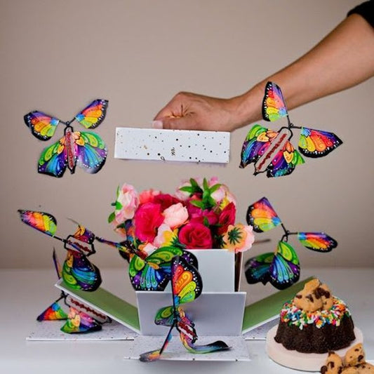 Überraschungsexplosion Geschenkbox | mit 5 Fliegenden Schmetterlingen | Party-Überraschung | Flutterbox
