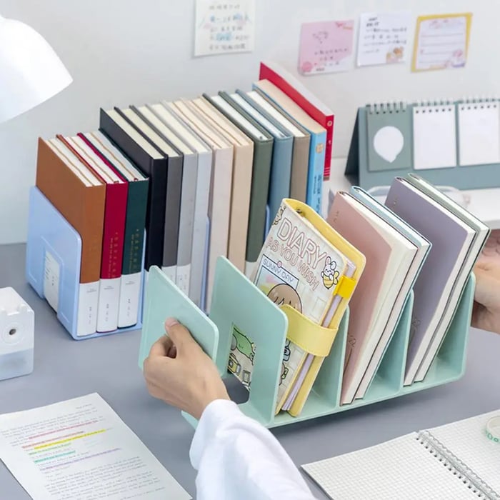 Bücher Organizer mit 4 Fächern | Horizontal oder Vertikal Aufstellbar | Ordnung für Schreibtisch, Regal und Büro
