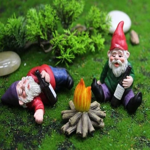 TipsyGnomes™ – Die lustigen, betrunkenen Gartenzwerge | 1+1 GRATIS