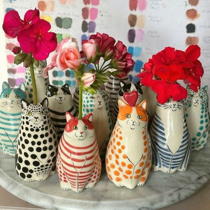 DottyCat™ – Verspielte Katzenvase mit Polka-Dot-Muster | 1+1 GRATIS