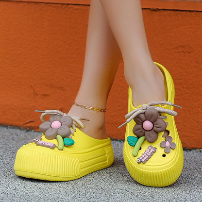 BreezeBloom™ Luftige Pantoffeln mit Blumendekor | 1+1 GRATIS